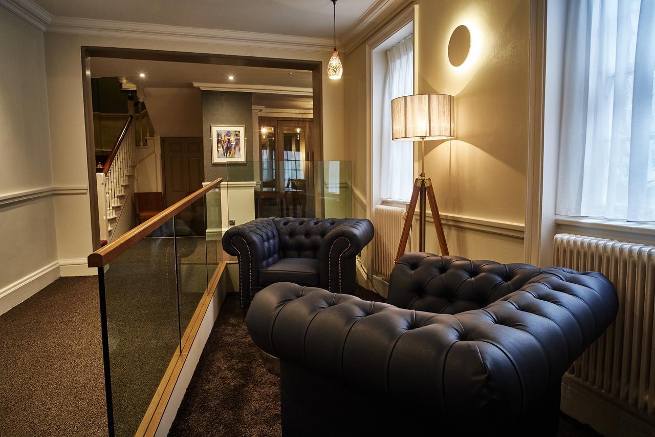 The Chequers Hotel Newbury  Eksteriør billede