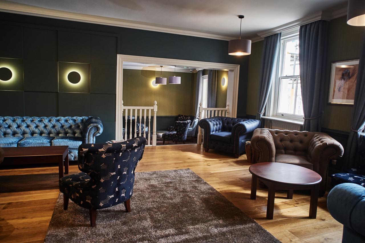 The Chequers Hotel Newbury  Eksteriør billede